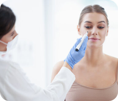 Doctor administering PRF treatment